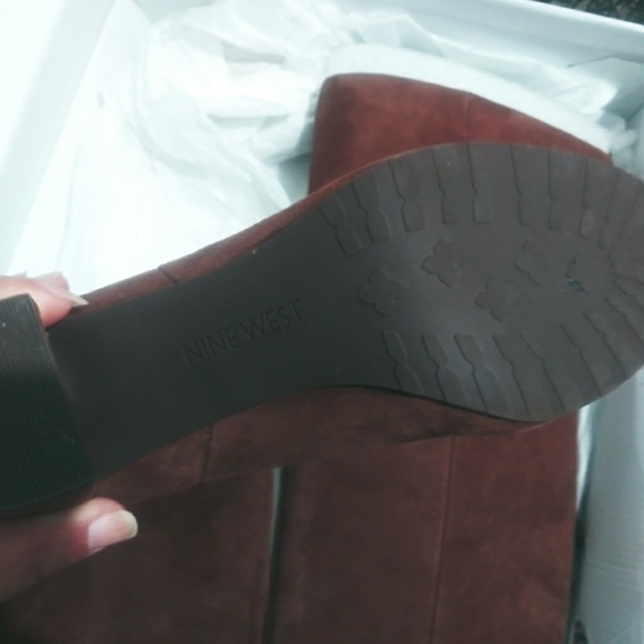 Nine West boots - Picture 3 of 4